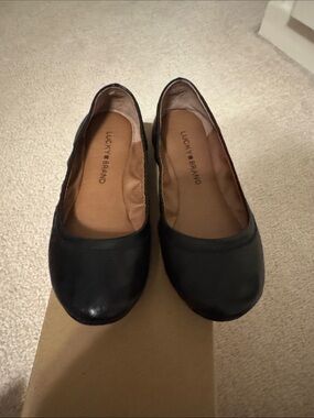 Lucky Brand Black Leather Round-Toe Ballet Flats